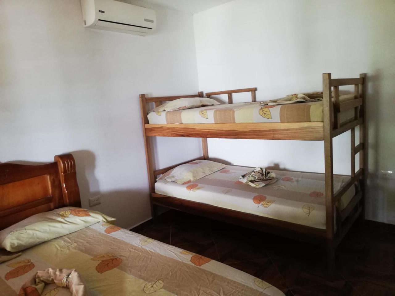 Casa Madriguena Hostel Rincon Ngoại thất bức ảnh